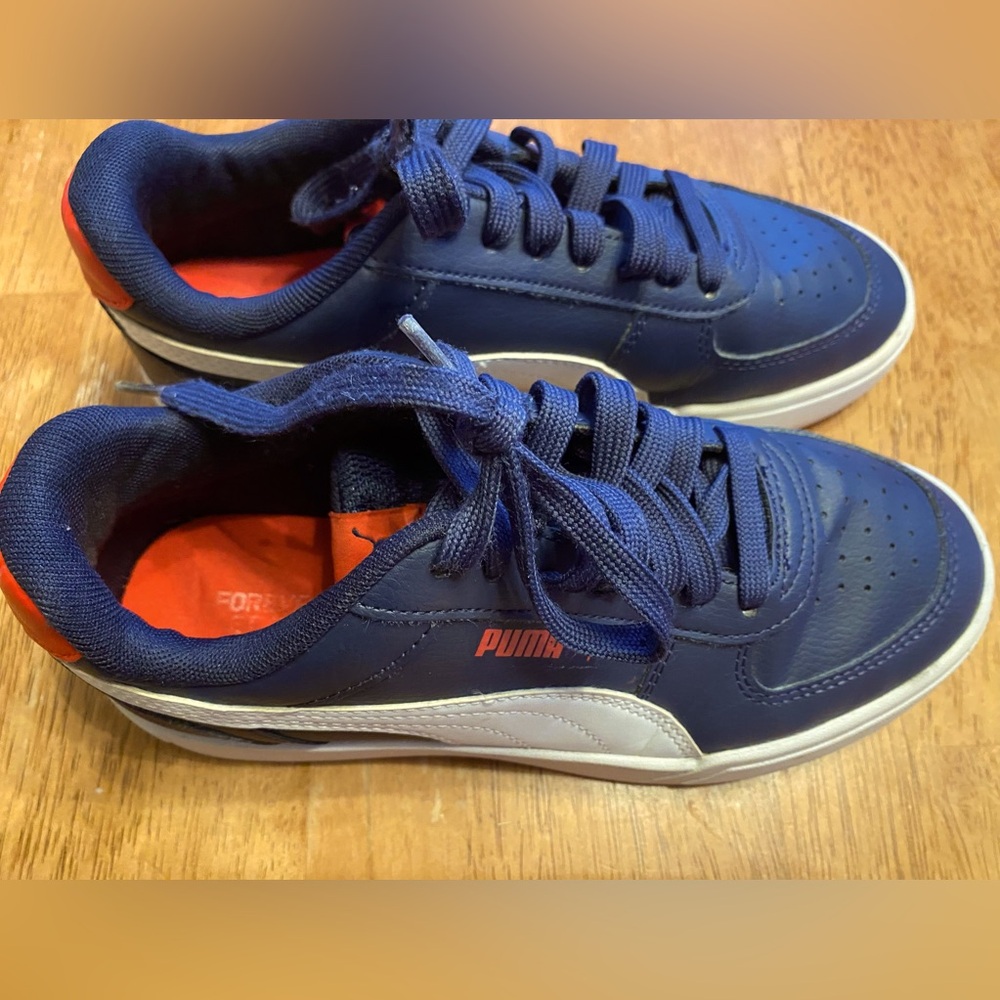 Boys Puma Navy and Red Sneakers size 5c